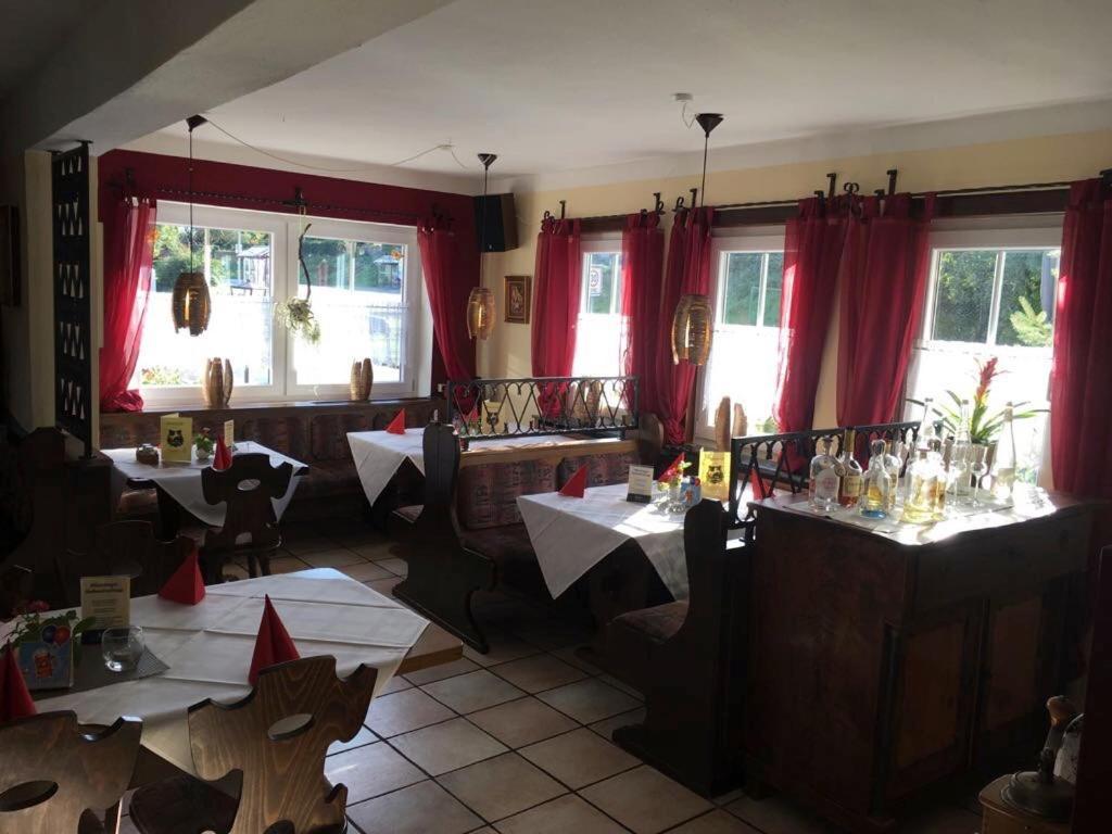 Hotel Zum Weissen Ross Nidda Exterior foto
